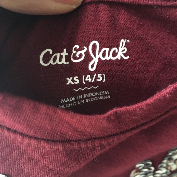 Cat & Jack girls XS 4T Reindeer Sequins top in Cranberry - Picture 3 of 5